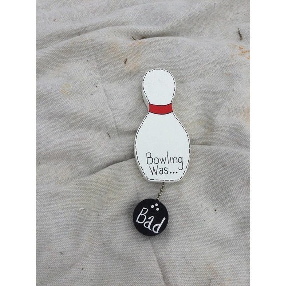 Vintage 6.5” Bowling magnet good bad wood rustic primitive farmhouse country - Picture 2 of 9